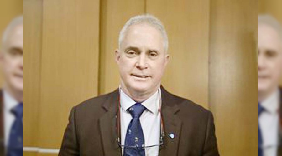 Cami istedi, istifaya zorland�