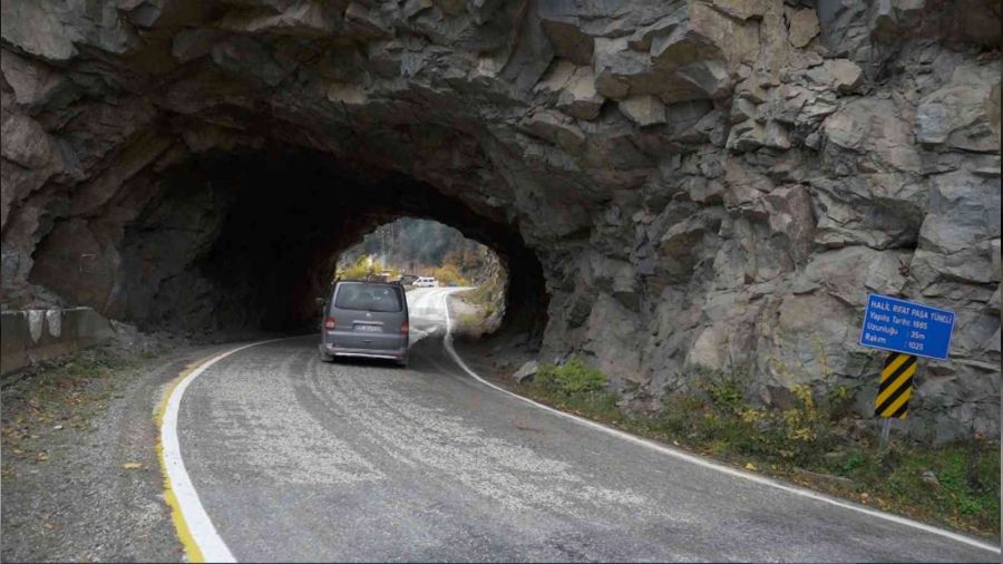 Çekiç ve murç ile yapılan 135 yıllık tünel