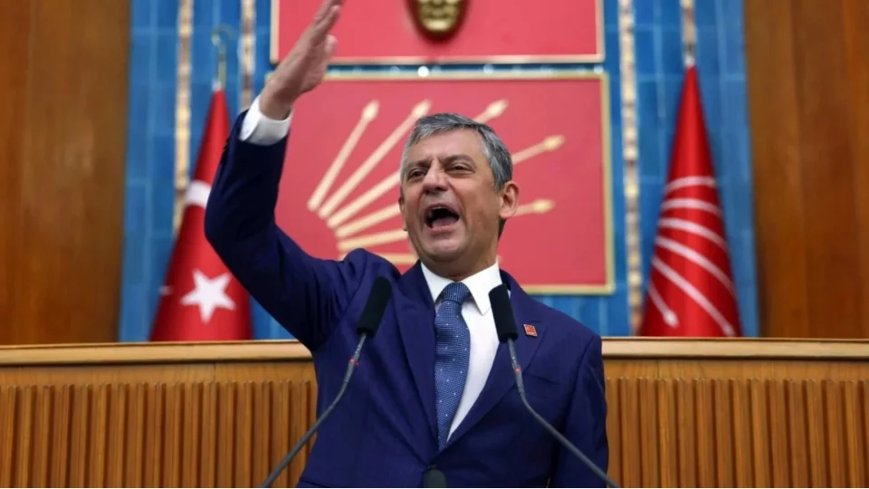 CHP kulislerinde yeni parti senaryosu: �smi belli oldu
