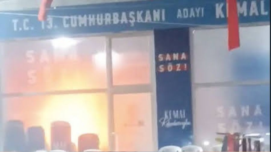 CHP'nin se�im ofisinde ��kan yang�n s�nd�r�ld�