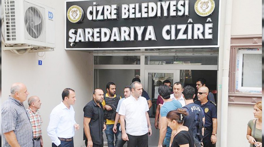 Cizre belediyesine kayyum atand�