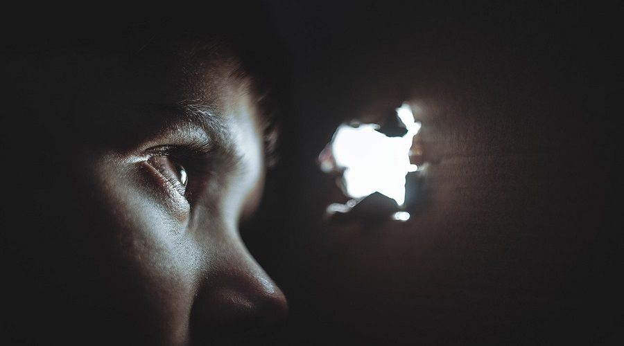 �ocuklardaki g�vensizli�in sebebi KGB olabilir