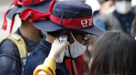 Covid-19 insanlara iki kere bulaşmıyor