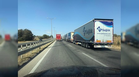 Covid-19’a rağmen Kapıkule’de yoğun