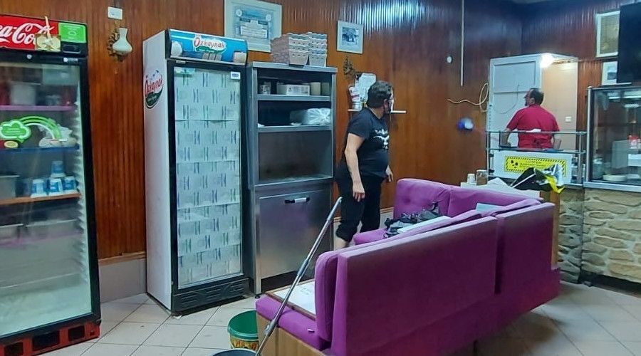 Cumhurba�kan� Erdo�an a��klad�, esnaf temizli�e ba�lad�