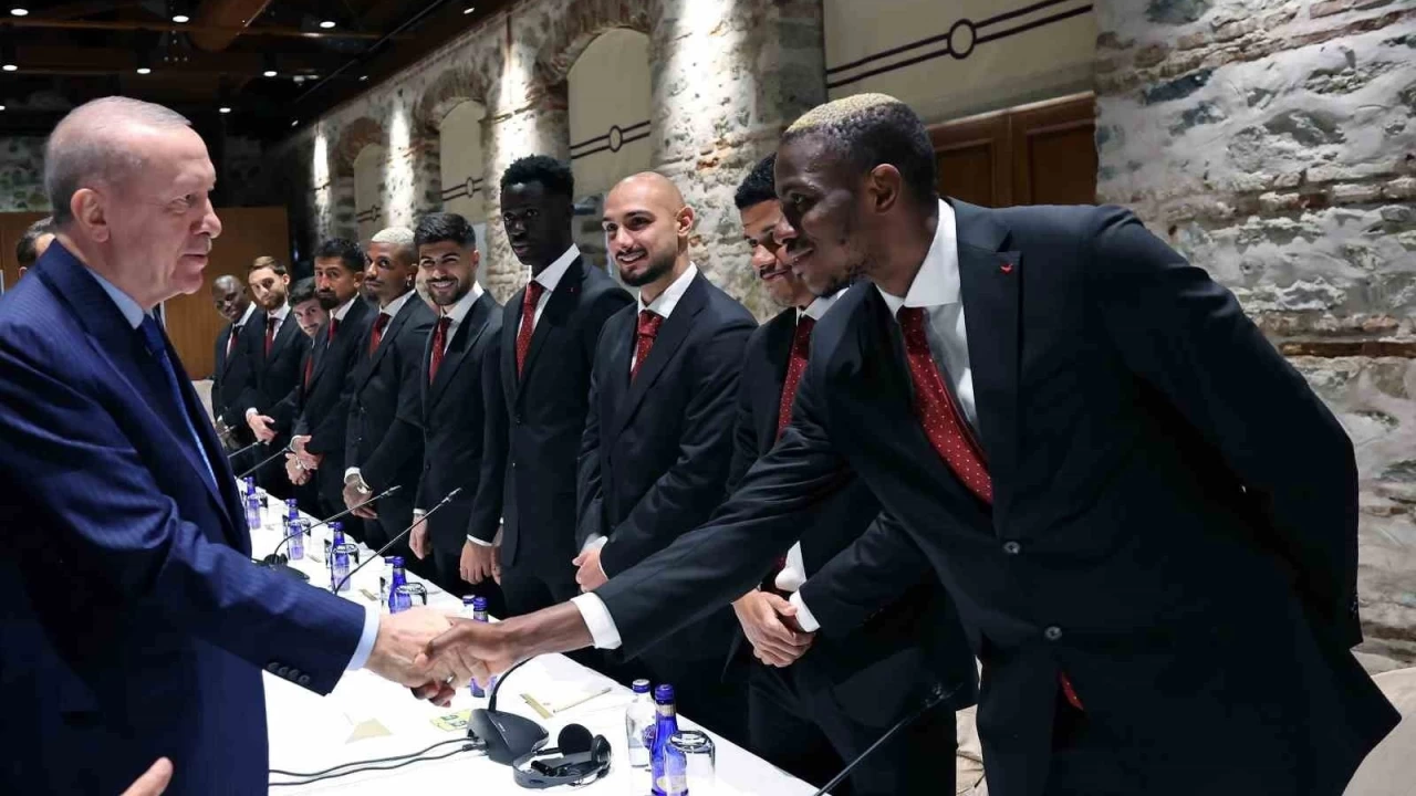 Cumhurbaşkanı Erdoğan, Galatasaray'ı kabul etti