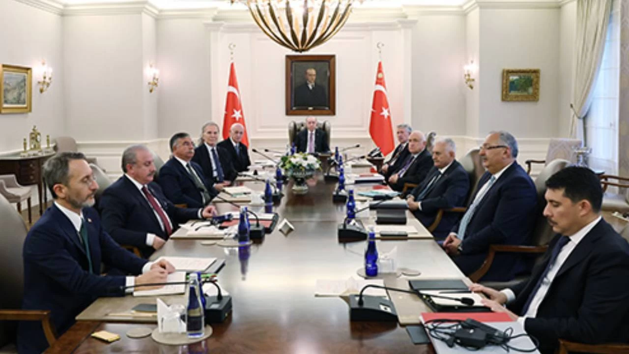 Cumhurbaşkanlığı Yüksek İstişare Kurulu'ndan 'yeni anayasa' mesajı