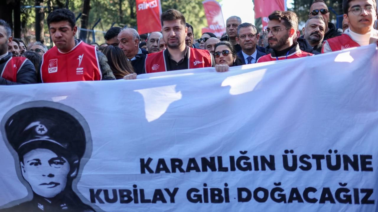 Cumhuriyet şehidi Kubilay Menemen'de anıldı