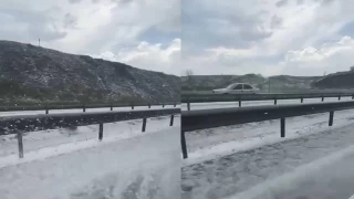 D100 karayolu yağan dolu ile beyaza büründü