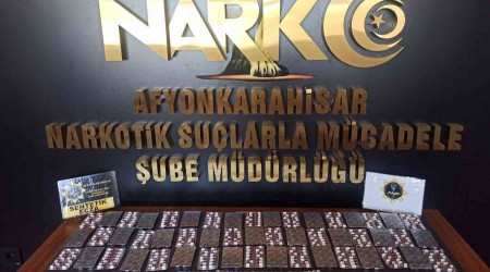 Denetimde durdurulan araçta 800 adet uyuşturucu hap