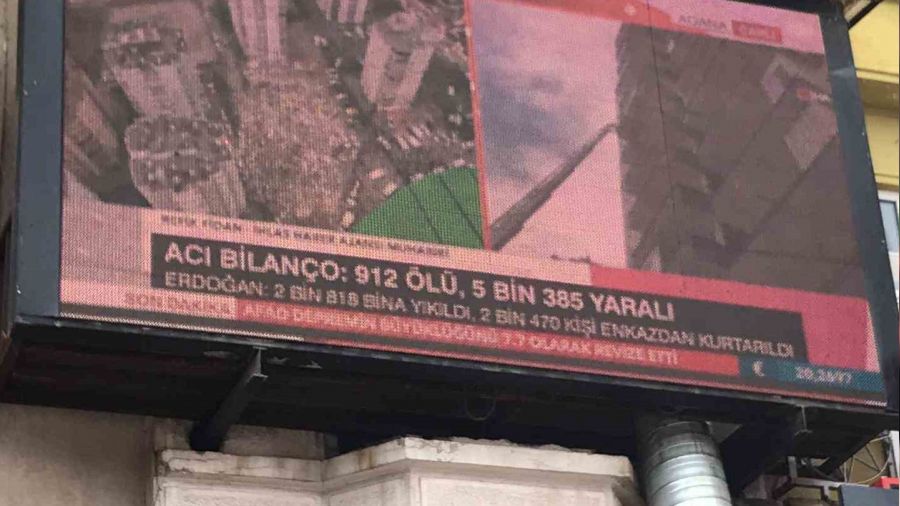 Depremin ardından bazı radyolar müzik yayınlarını iptal etti