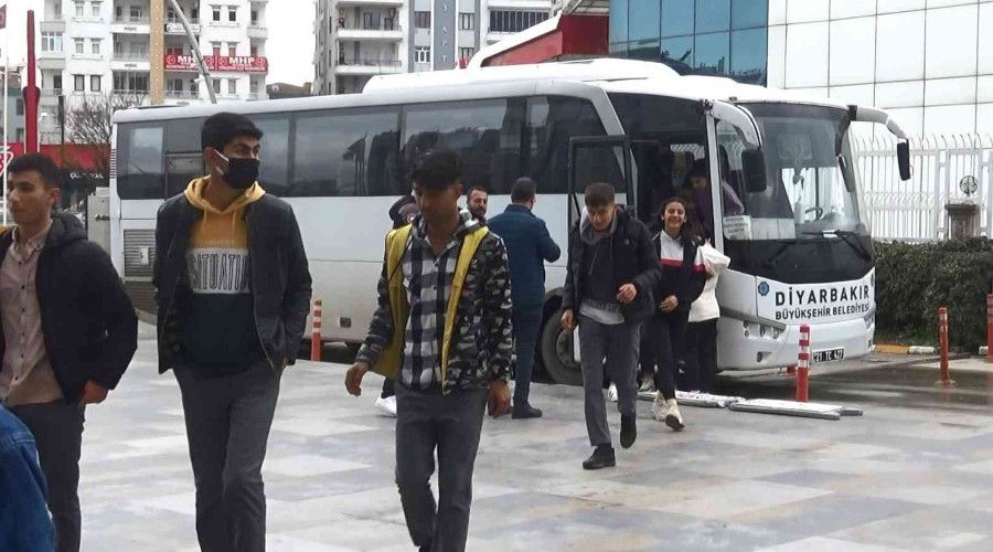 Diyarbakır'da 280 çocuk ilk defa sinemayla tanıştı