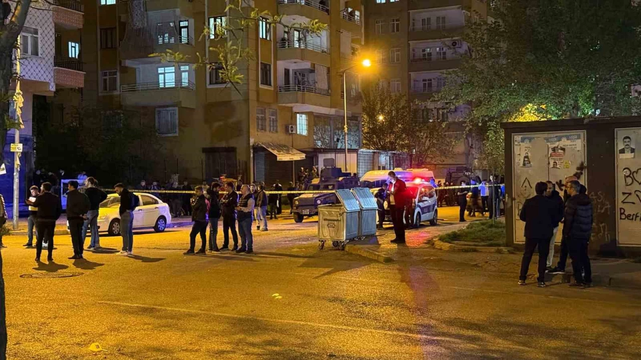 Diyarbakır'da silahlı kavga: 1'i polis 13 yaralı