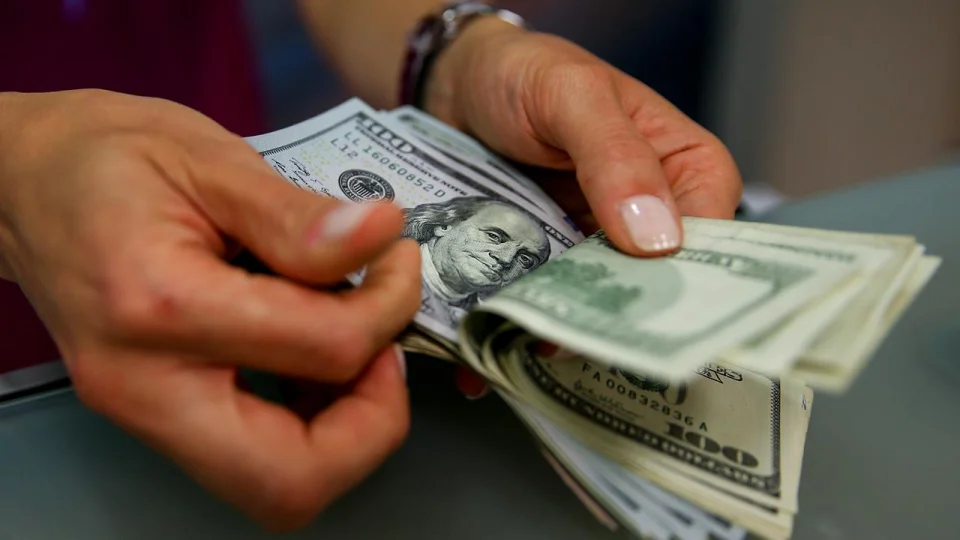 Dolar/TL 45,61 seviyesinden i�lem g�r�yor