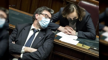 Draghi hükümeti güvenoyu aldı