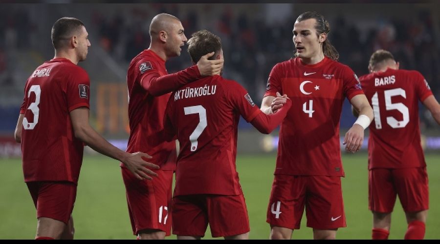 D�nya Kupas� yolunda ���k belirdi 