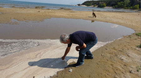 Eğirdir Gölü'nde ürkütücü manzara