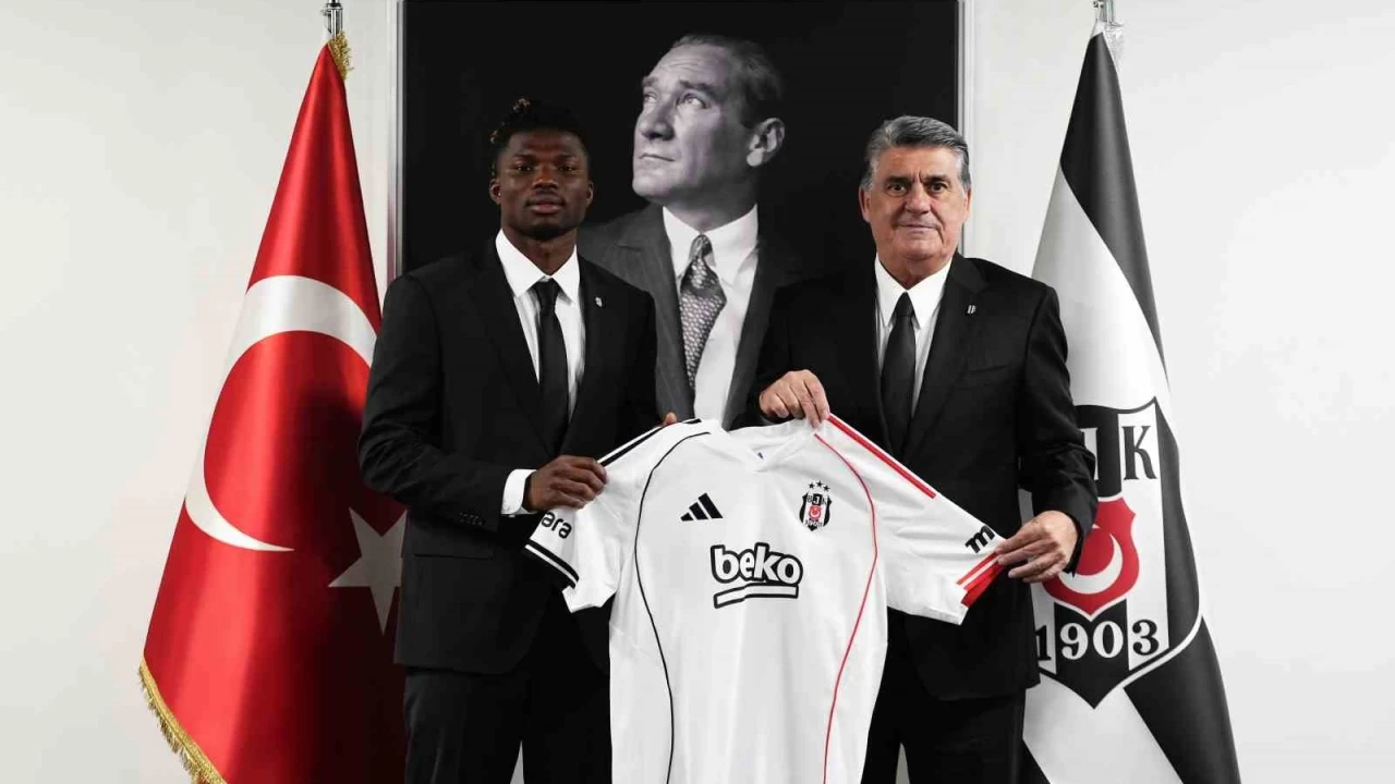 El Bilal Toure, resmen Beşiktaş'ta