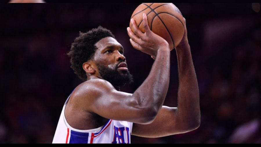 Embiid'den 59 sayı ve 11 ribauntluk performans