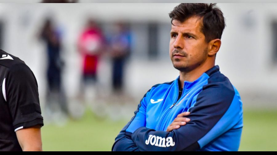 Emre Belzolu takmla gidemedi
