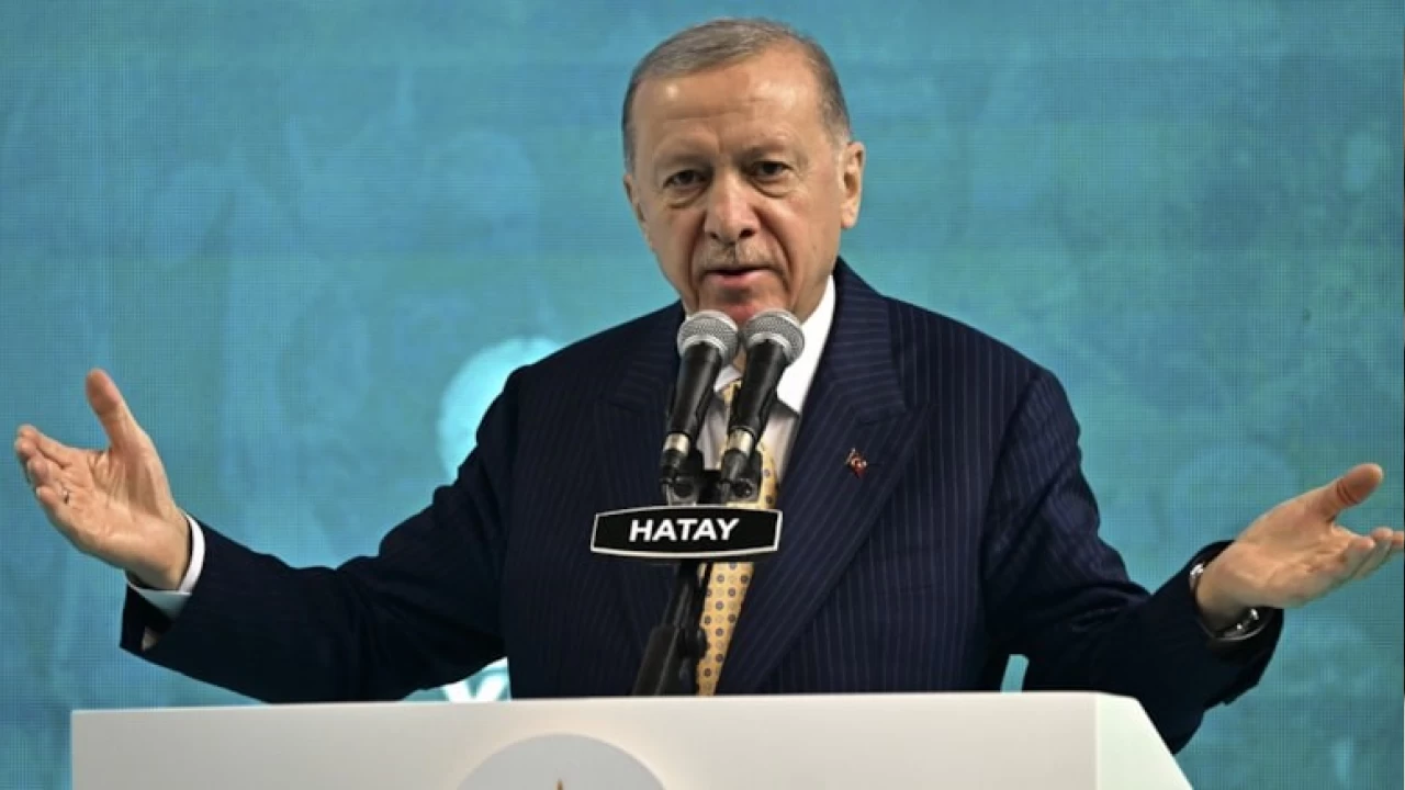 Erdo�an: Merkezi y�netimle yerel y�netim el ele vermezse, o �ehre herhangi bir �ey gelmez