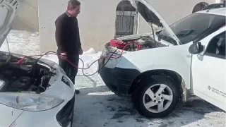 Erzurum'un Tekman ilçesinde eksi 31.4 ile buz kesti