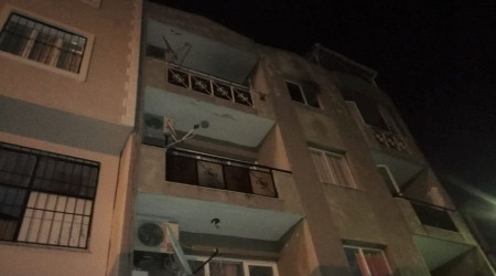 Eski sevgilisinin kızı içerdeyken evi ateşe verdi