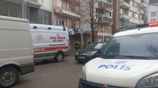 Evinde silahla vurulmuş halde bulundu