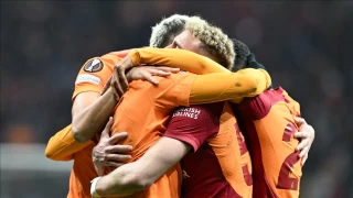 Evindeki maçlarda Yunan rakiplerini yendi