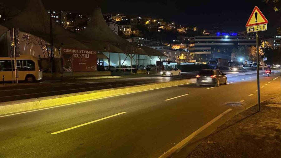 Ey�psultan'da ara� yayalara �arpt�: 1 �l�, 1 yaral�