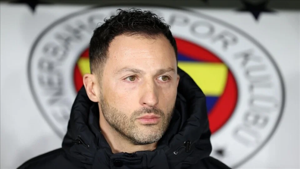 Fenerbah�e, Tedesco ve ekibini g�nderdi