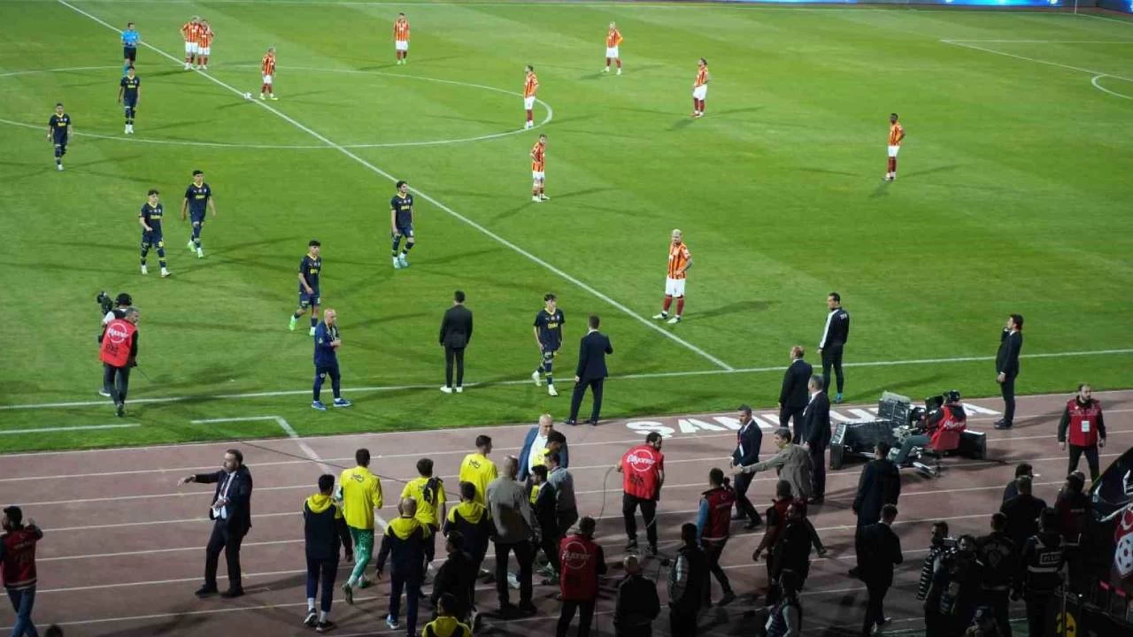 Fenerbahçe'ye hükmen mağlubiyet ve para cezası