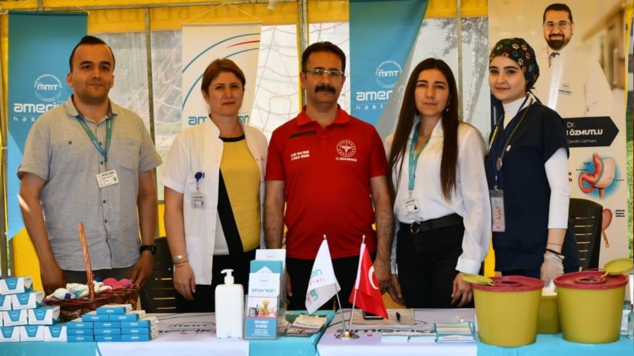 Festivale katılanların kan şekerini ölçtüler