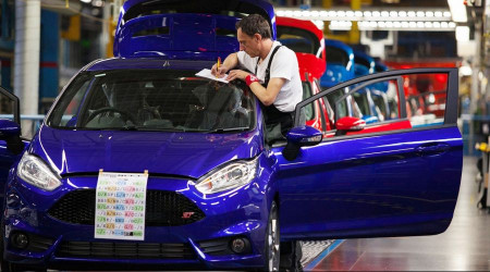 Ford, çip sorunu nedeniyle Köln'deki üretimini durduruyor