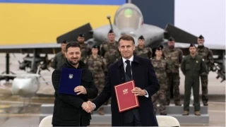 Fransa, Ukrayna'ya 100 adet Rafale savaş uçağı sattı