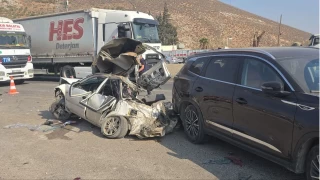 Freni arzalanan kamyon, kta bekleyen 8 araca arpt