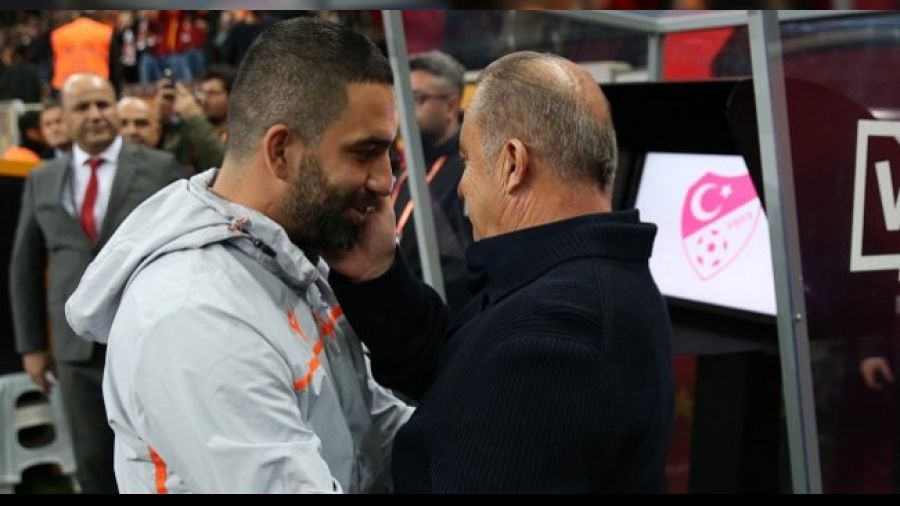 Futbol camiası dolandırıldı