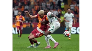 Galatasaray, Sper Lig'de 6 mata 18 gol att