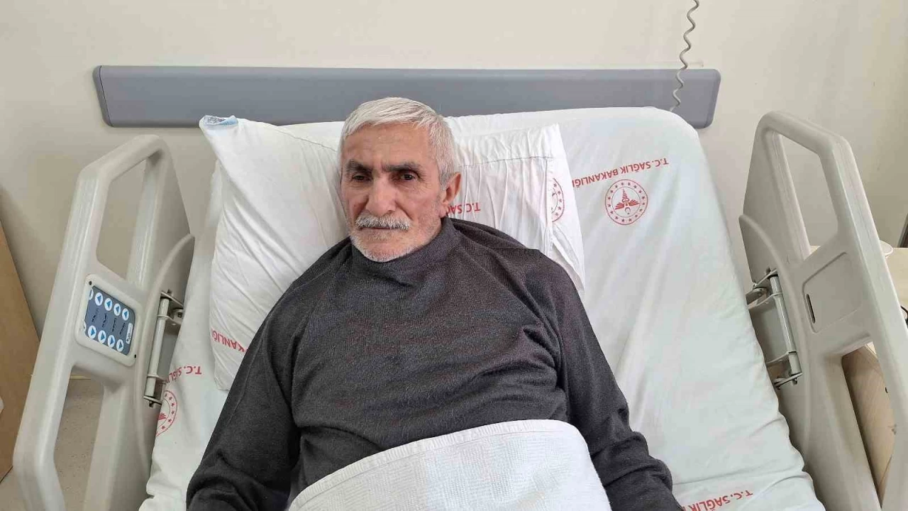 Gazoz kapağı az daha gözünden ediyordu