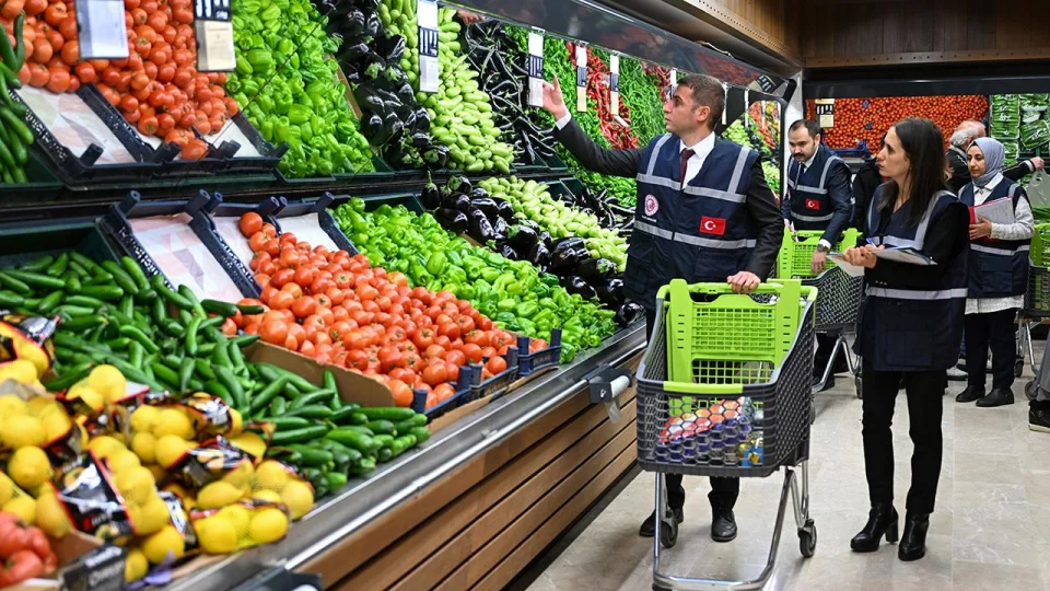 Geçen ay 107 bin 113 gıda denetimi gerçekleştirildi