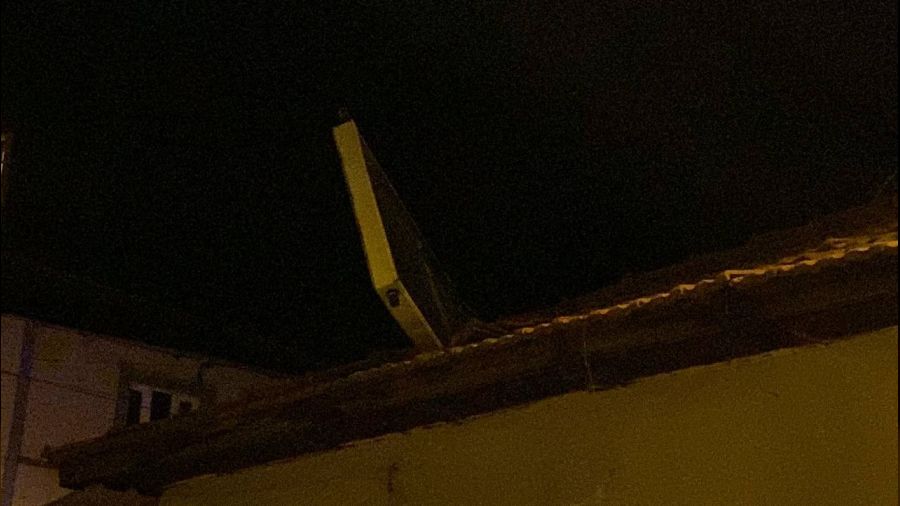 Gne enerjisi paneli eve ok gibi sapland