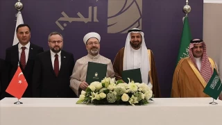 Hac vizesi olmayanlar hac zamanında Mekke'ye sokulmayacak