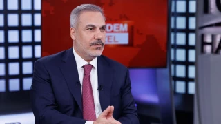 Hakan Fidan'n szleri komuyu kzdrd