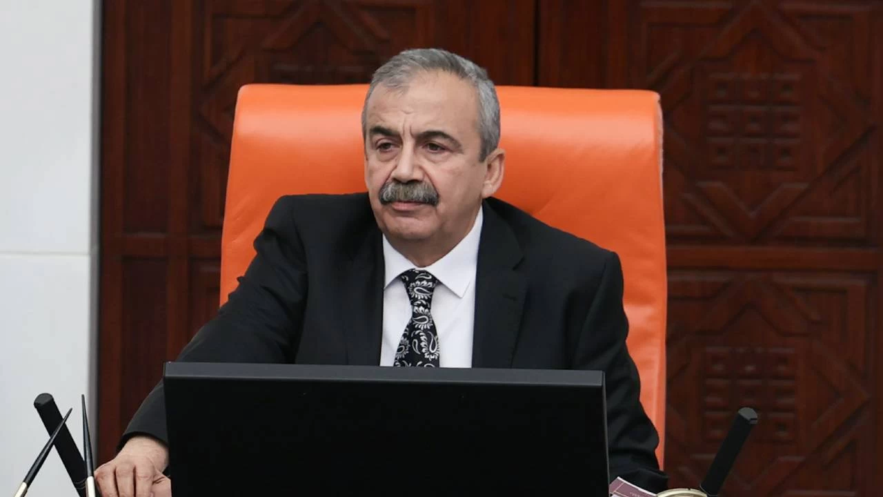 Hasan Bitmez'in vefat haberi üzerine bütçe görüşmelerine ara verildi