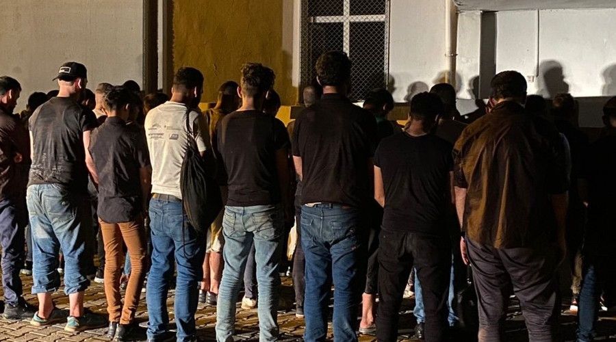 Hatay'da 43 ka�ak g��men ve 3 organizat�r yakaland�