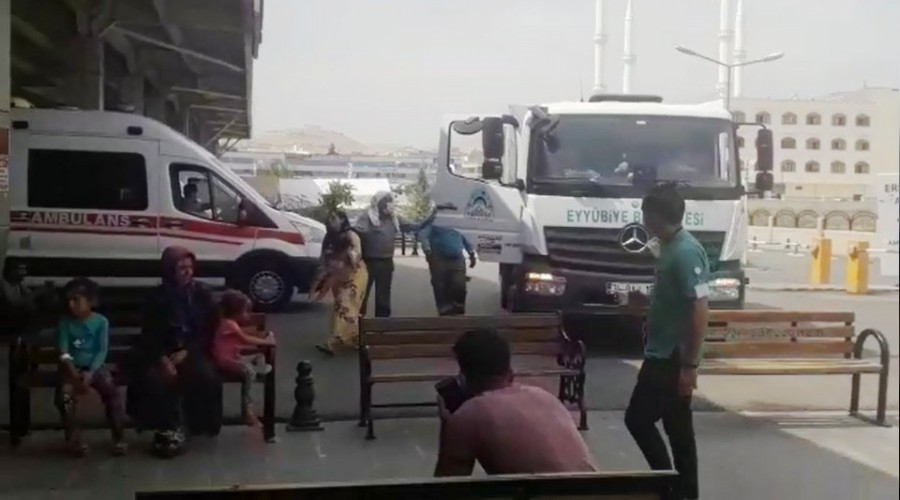 Havale ge�iren k�z� ��p kamyonuyla hastaneye yeti�tirdi