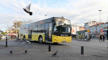 İBB, İstanbul'da 65 yaş üstü ücretsiz taşımaya devam edecek