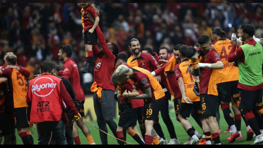 �� sahada en ba�ar�l� tak�m Galatasaray 