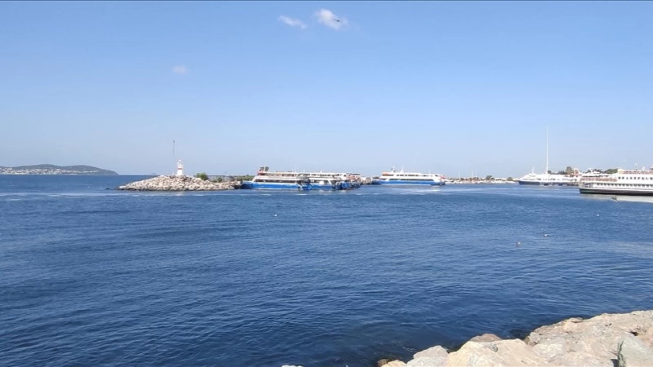 �� sularda �al��an gemi ve su ara�lar�n�n tarifelerini ilgili belediye ba�kanl�klar� belirleyecek