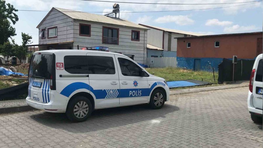 �cradan sat�n ald�klar� arsada deh�eti ya�ad�lar